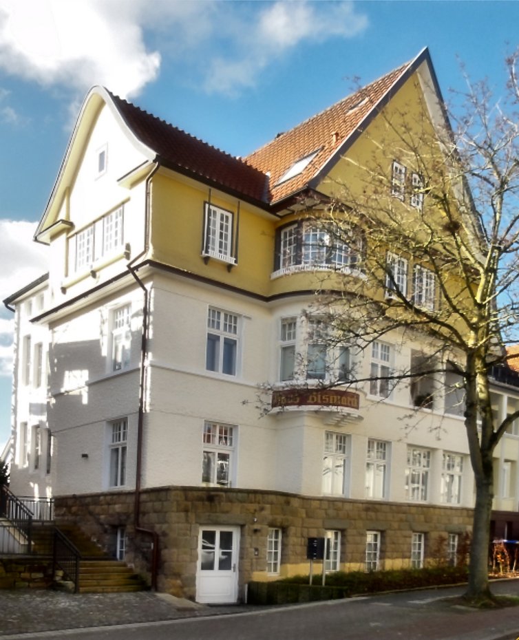 Haus Bismarck, Roonstraße